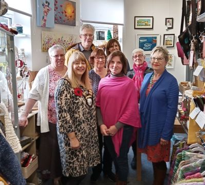 the curve gift shop